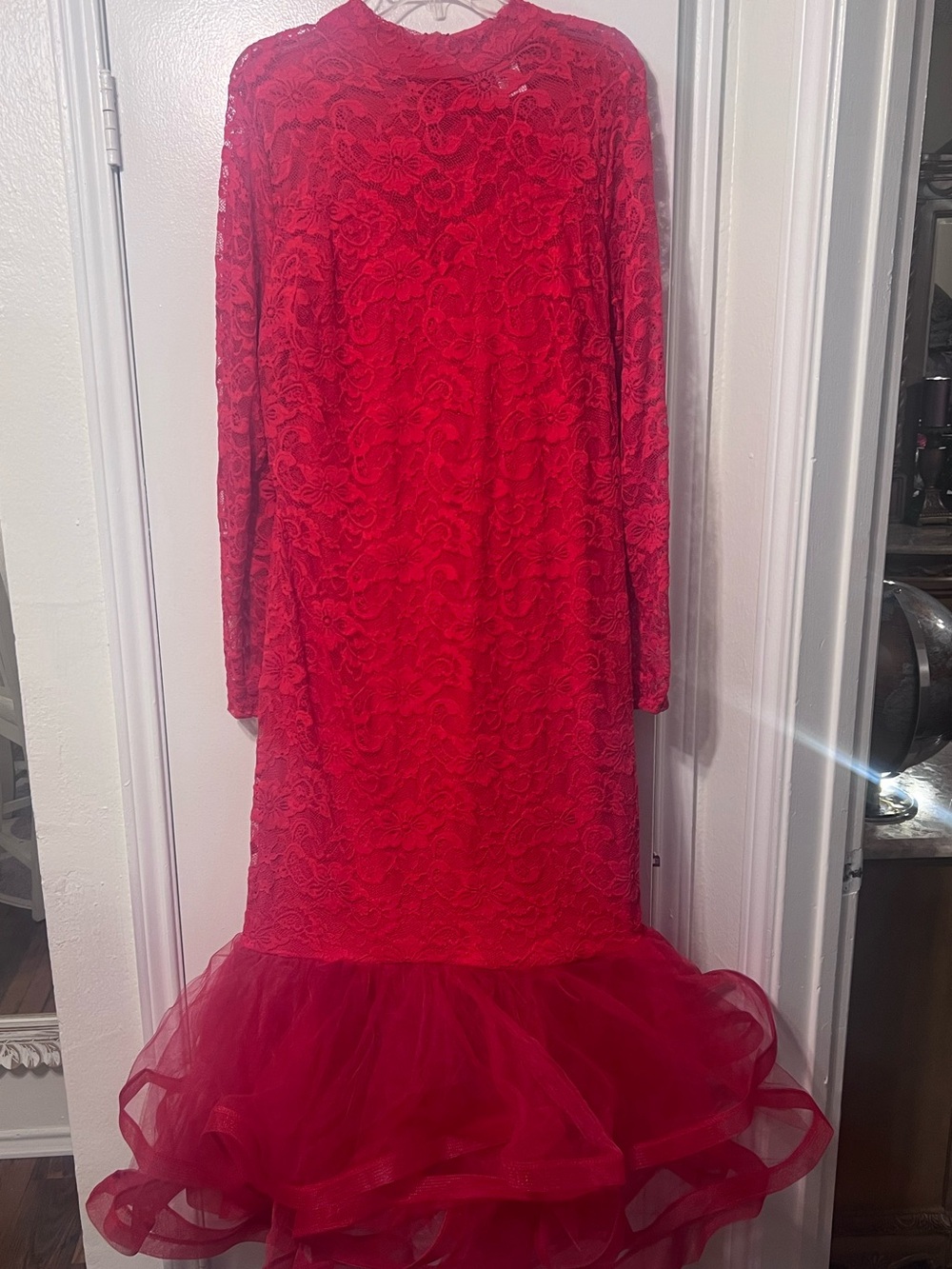 Red Lace Long-Sleeve Ruffled Hem Dress Formal